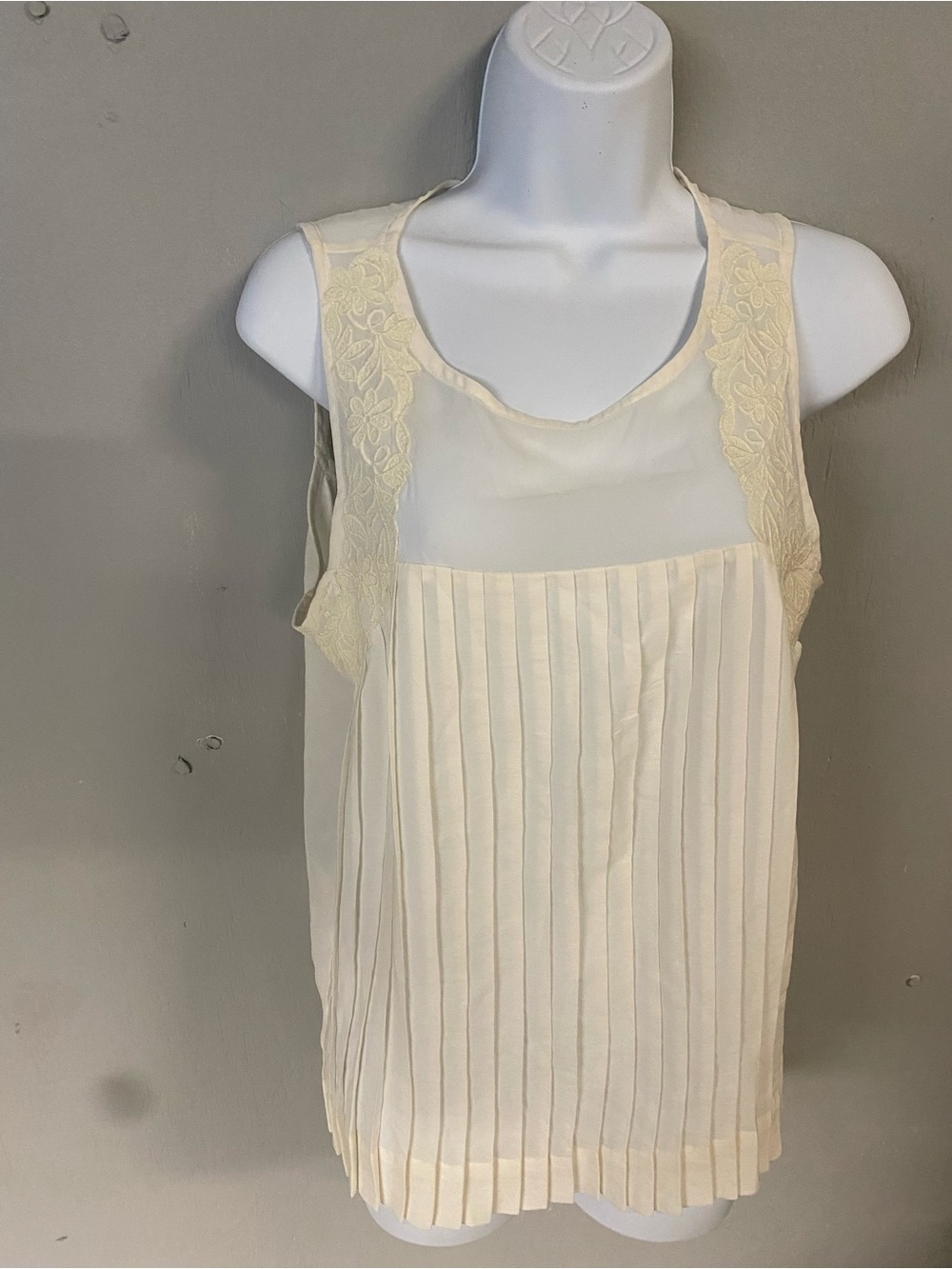 American Eagle Outfitters Pleated Sleeveless Lace-Trim Blouse